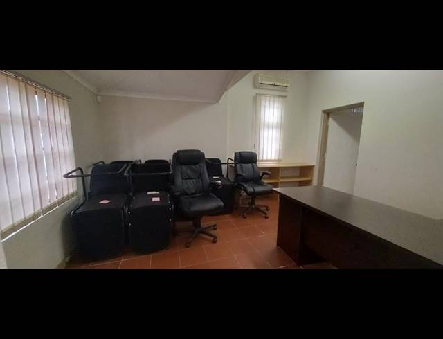 100M² OFFICE RENTED IN NEWTON PARK
